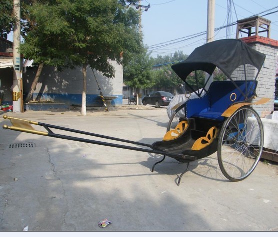 Китайский Шанхай стиль человек вытащил рикша для продажи