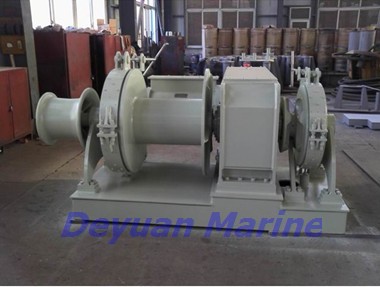 62KN  Electric anchor windlass and mooring winch