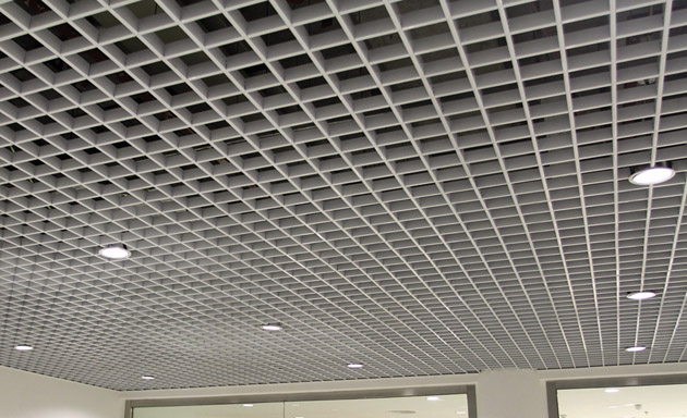 Ячеистый (решетчатый) потолок Грильято из алюминия