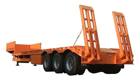 Tri-Axle low bed semitrailer for sale