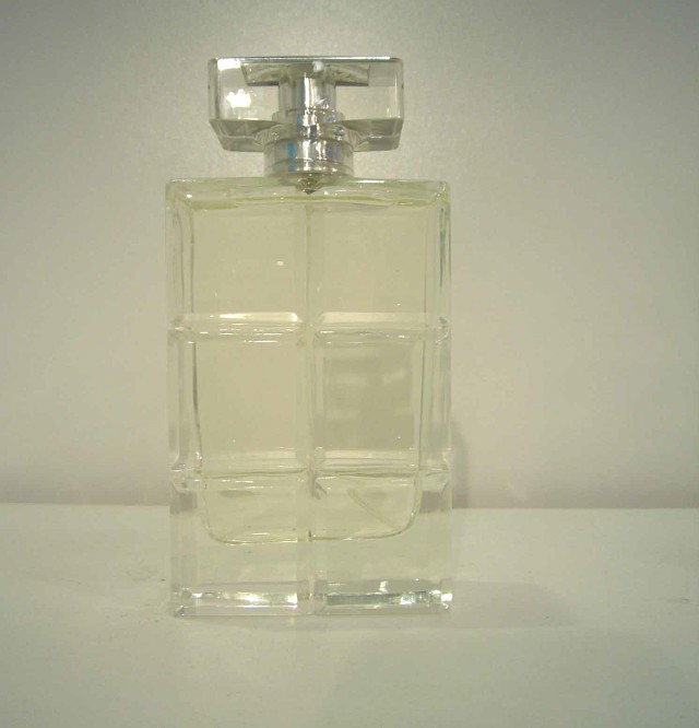 square glass perfume bottles from Guangzhou