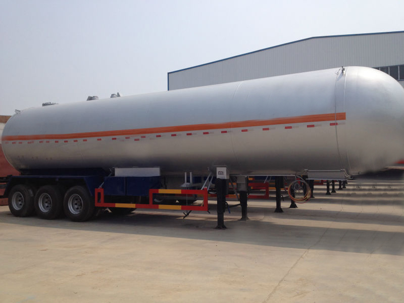 Tri-axle fuel tanker trailer/oil tank semitrailer  