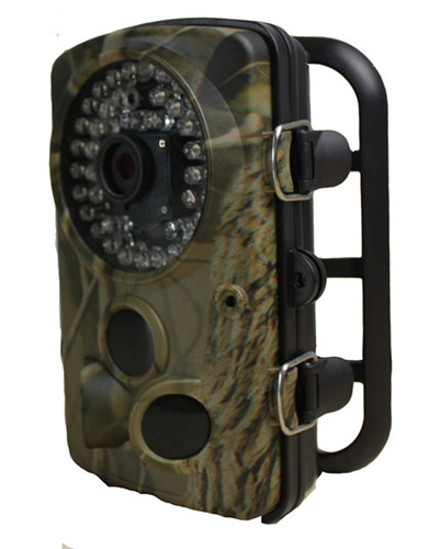 Waterproof MMS GSM Scouting Cameras 160mA(+500mA when IR LED Lights Up)