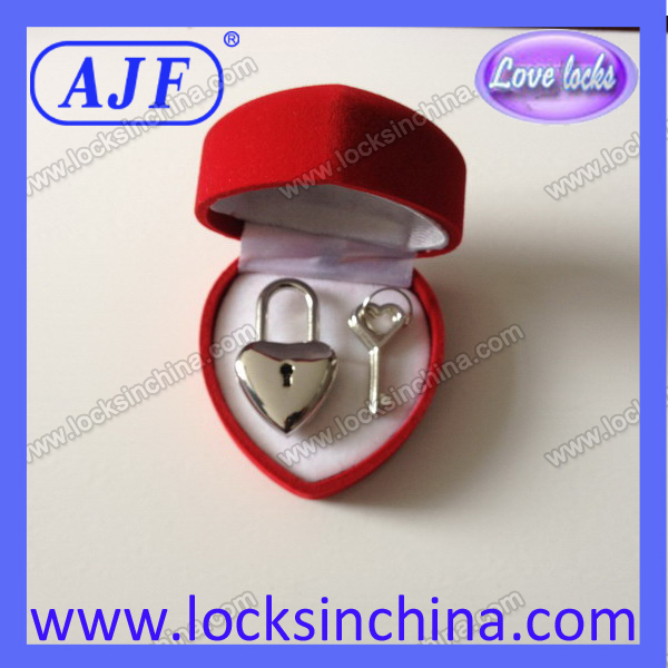 Zinc alloy smallest  Heart Key Lock For diaries
