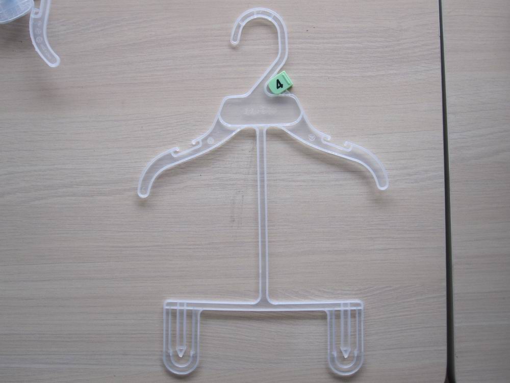 set hanger for garment 