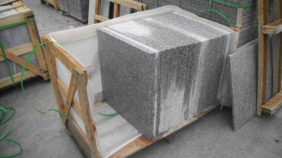 granite tiles 600x300x20mm with competitive price and strong packing