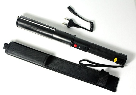 K95 Cellphone Type Self-defense Flashlight Torch High-power Impact Security Set for Women 