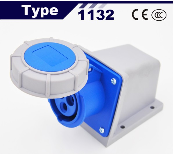IP67 16A and 32A  Industrial sockets