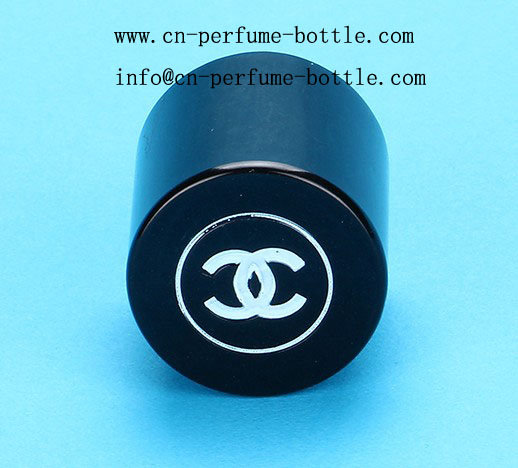 magnet cap with black perfume bottle from china glass bottle factory