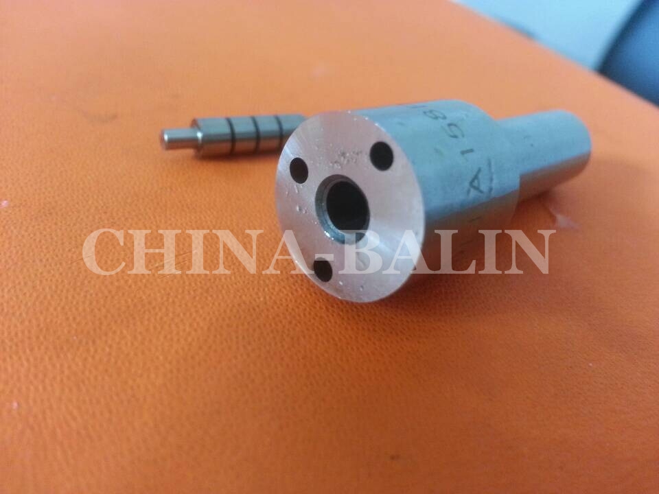 DENSO injector nozzle DLLA142P852 DLLA145P1049 common rail 