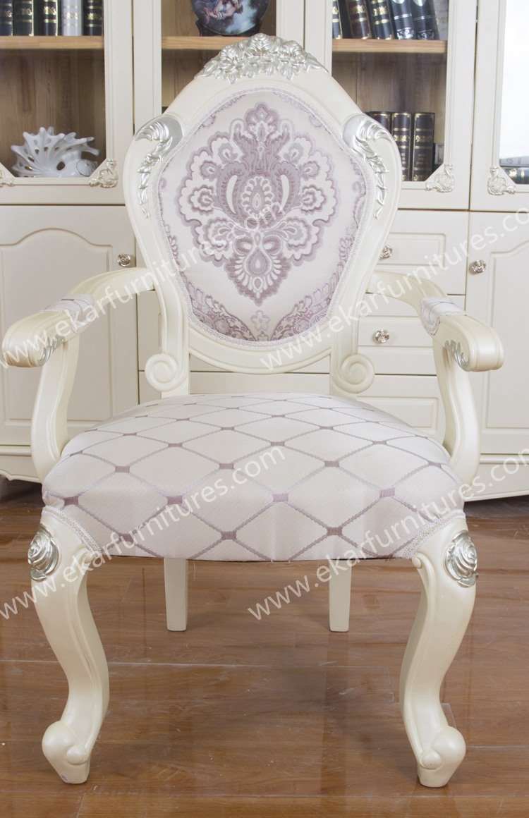 Классический стиль интерьера обеденной комнаты, деревянная конструкция обедая кресло