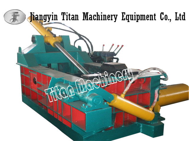 (Titan) Y81-1600 scrap metal baling press