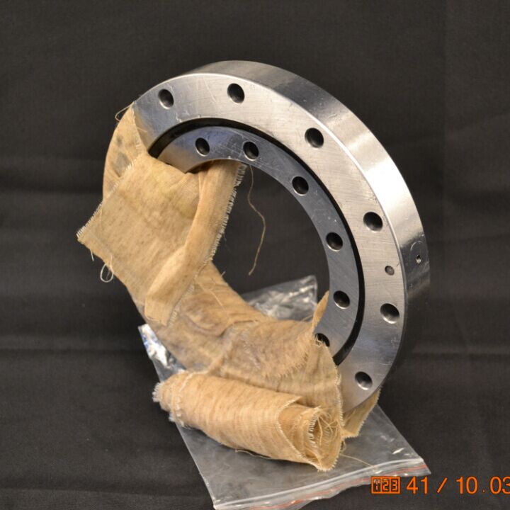 XU120179 crossed roller slew bearing