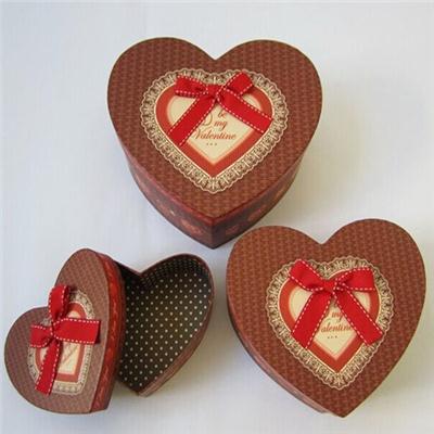 Heart Shaped Paper Present Box