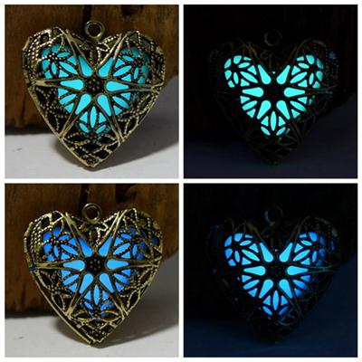 New Hollow Heart Pendant Diffuser Luminous Glow In The Dark Locket Necklace