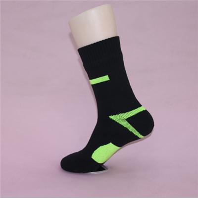 Seamless Waterproof Close Fitting Socks For Men