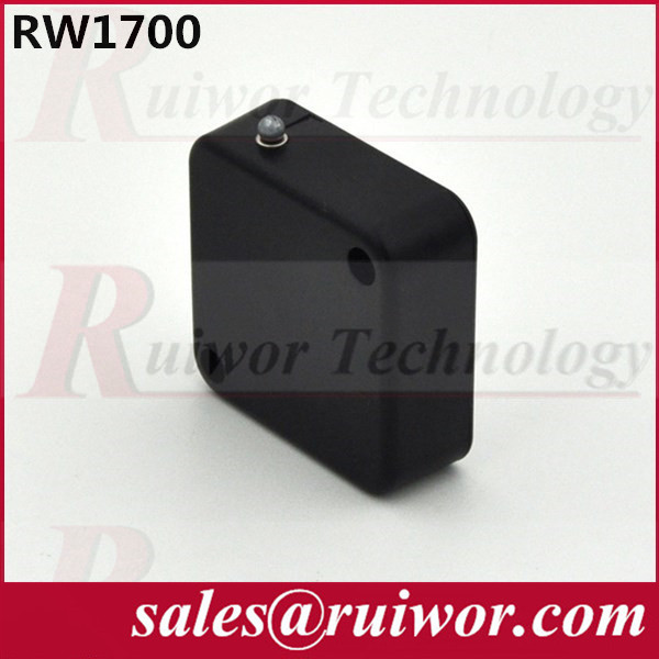 RW1700 Security Recoiler