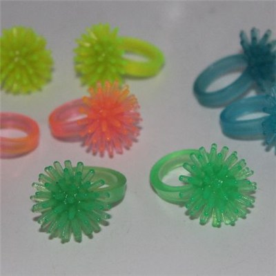 Plastic Spiky Ring