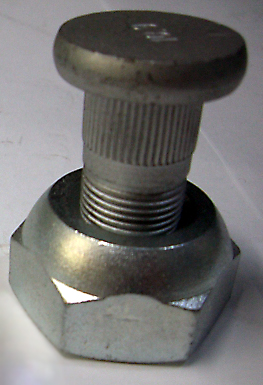 wheel hub bolt and nut