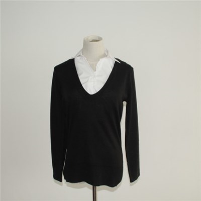 Women's Pullover Sweater With White Shirt Collar