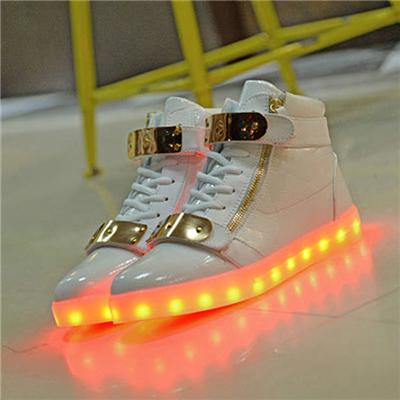 Korean Fashion LED Shoes Factory Direct Deal USB Charging Flaring Running LED Sneakers