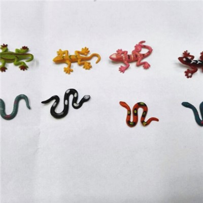 Factory Wholesaler Capsule Toy Plastic Lizards And Snake