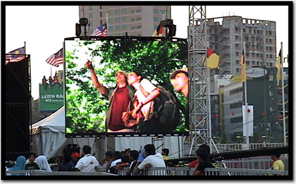Outdoor full color LED display for P10