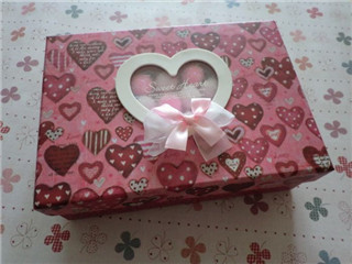 Custom Designed Rectangle Candies Package Gift Box With Heart PVC Window