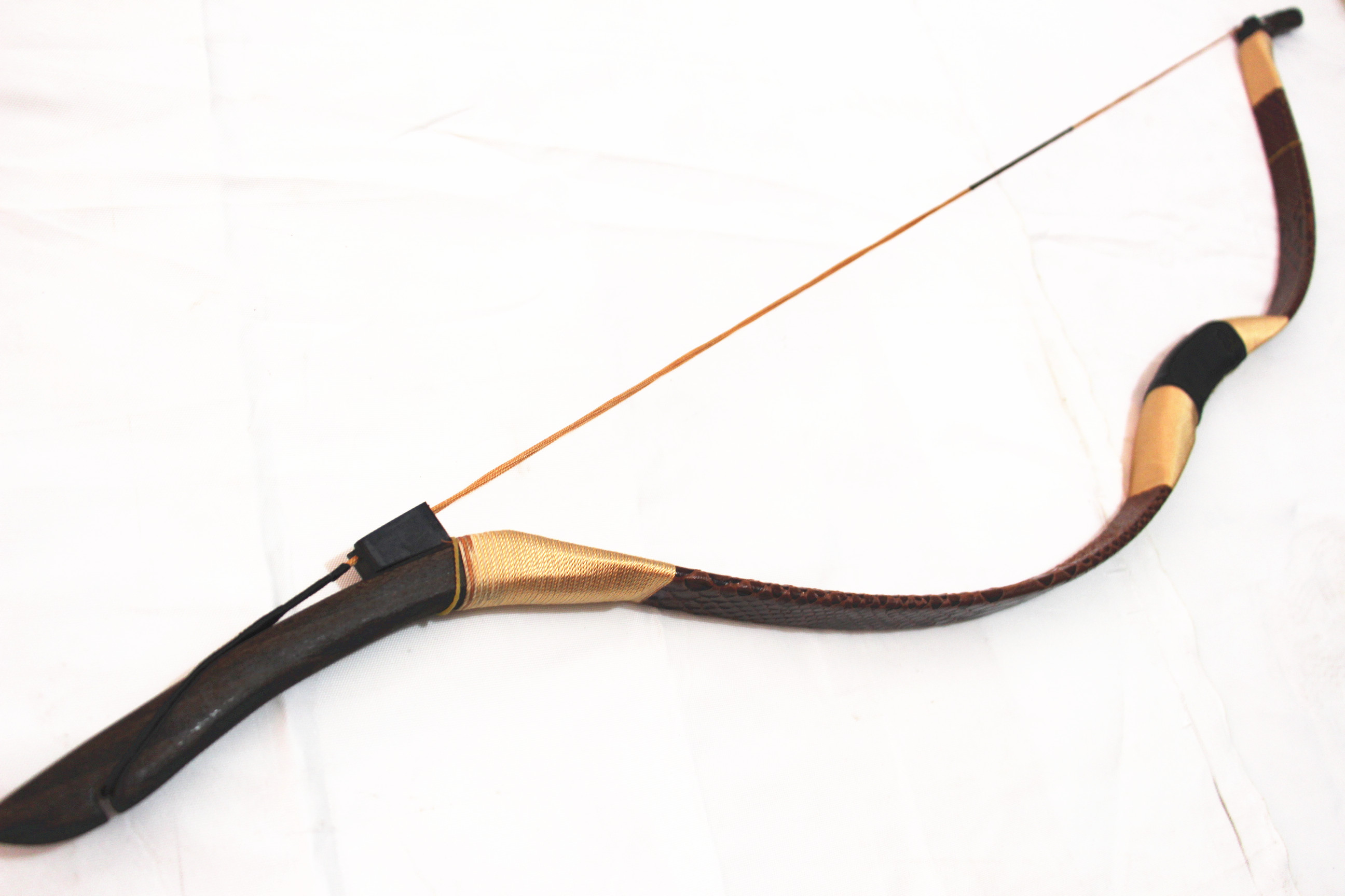 Archery Hunting Recurve Bow Han Dynasty Traditional Snake Skin Bow for Women and Girls