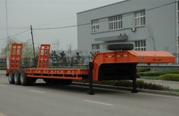 Платформа низкорамная Китай / low bed semitrailer