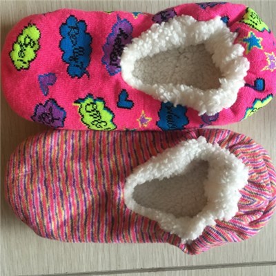 Children's lovely indoor slippers with great quality
