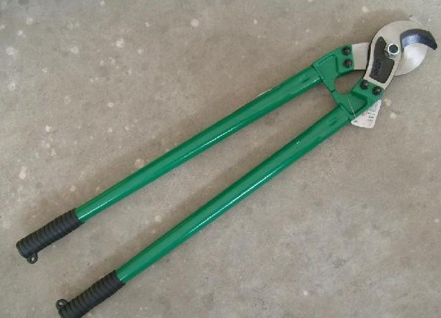 TC-38 hand tool for cutting cable