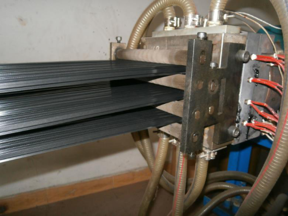 PA66 nylon strip extruder machine