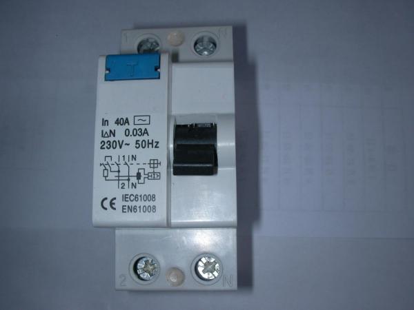 Выключатель тока утечки на землю Китай / Leakage Circuit Breaker