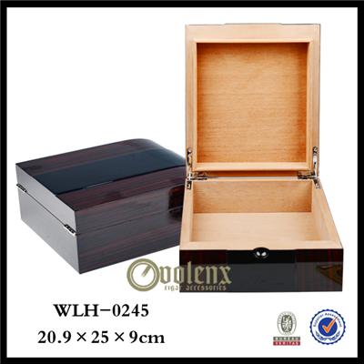 25 CT Wooden Cigar Box