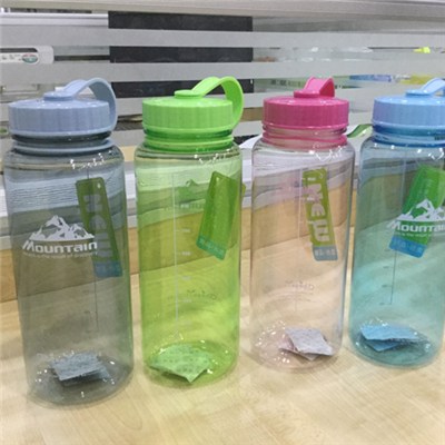 Yiwu Wholesale Market 800ml Frosted Plastic Travel Water Bottle