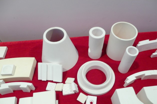 High hardness Alumina cylinder tube suppliers/manufactures in China