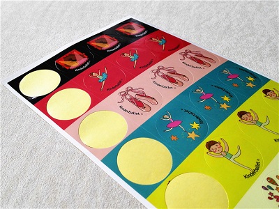 Cheap color paper sticker printing company in china