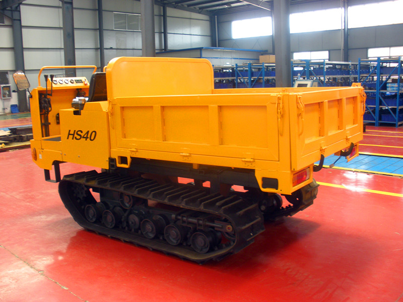 china small mini tracked dumper similar to Morooka MST for rough terrain or all terrain for forwarder log transporting