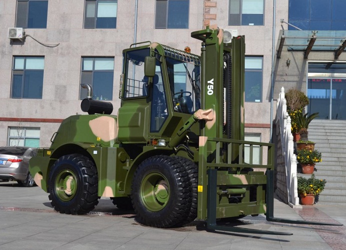 4x4 4wd 4 wheel drived all rough terrain forklift with 5 ton loading capacity CPCY50 for sale