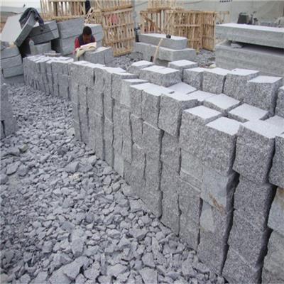China Cheap Grey G341 Granite Cobble Stone Flamed Granite Cobblestone Price