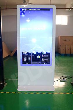 65 Inch Interactive Digital Signage For Advertising Multi Touch Kiosk 8ms Responsive Time