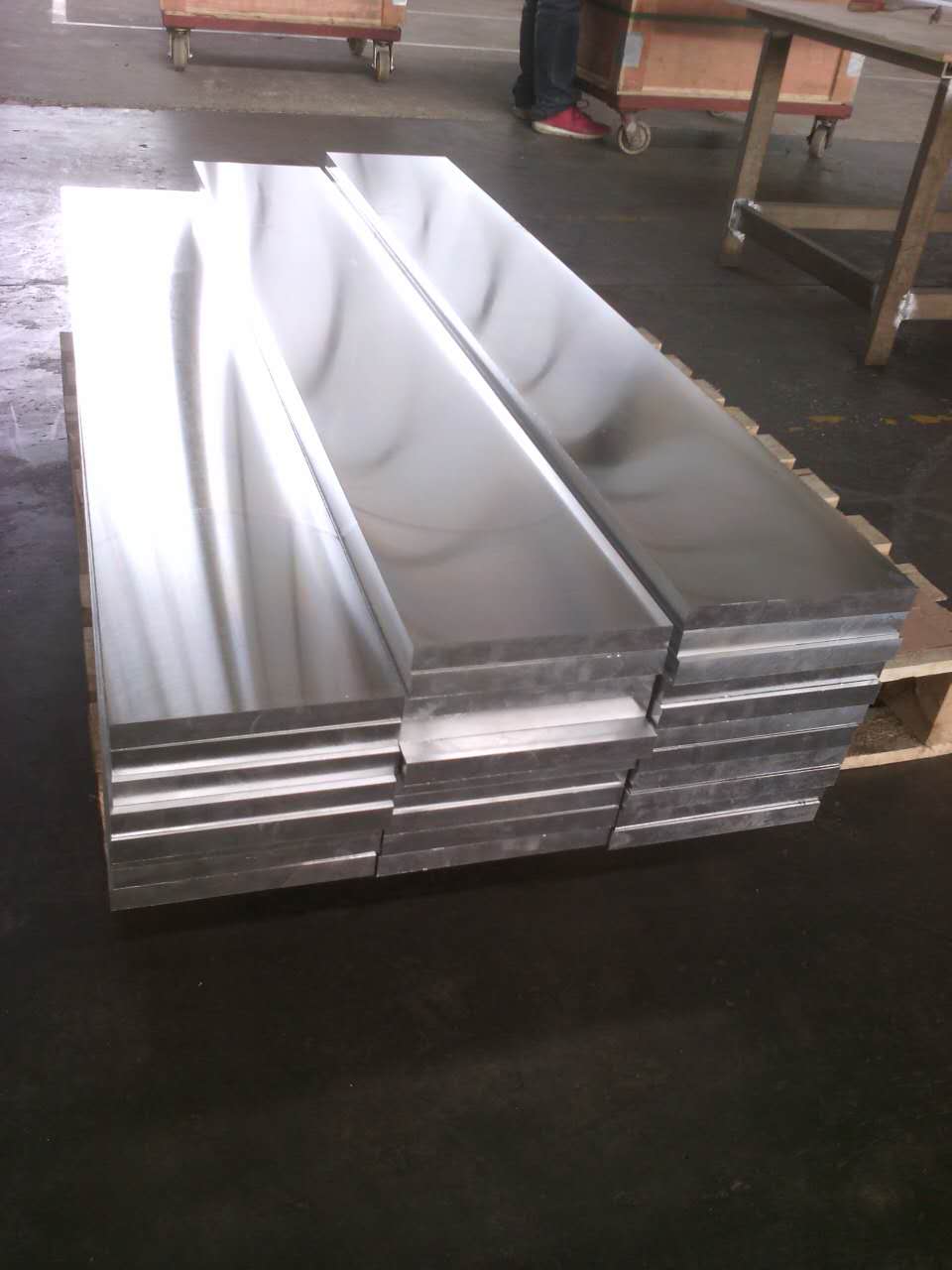 Hot rolled magnesium alloy plate