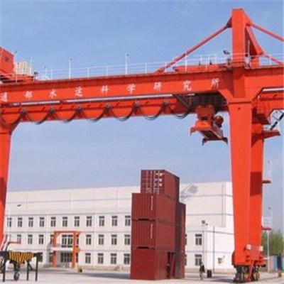 Gantry crane lifting container manufacture