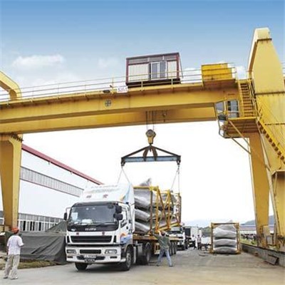 Traveling Gantry Crane, L Type for Easily Lifting Long Materials and Saving Space 