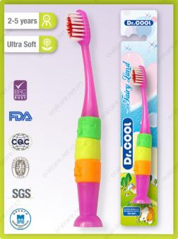 Plastic And Rubber Kids Toothbrush With 3 Soft Rubber Rings; The Handle Is Very Attractive To Children