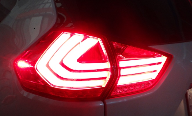 Nissan X-trail tail lamp