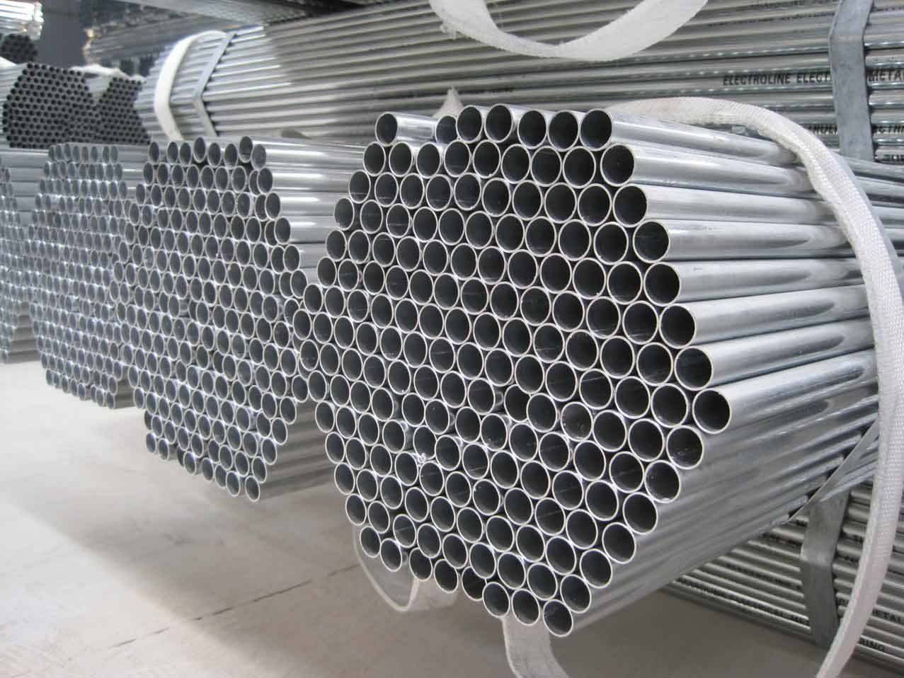 round erw galvanised steel tube prices in China dongpengboda