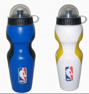 Eco-friendly Reusable PE Portable Outdoor Sport BPA Free Water Bottle 26 OZ Capacity With Leak Proof Push