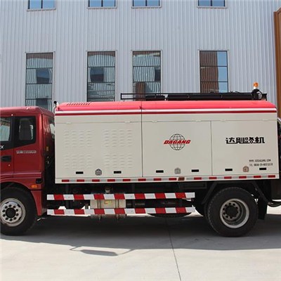 Asphalt Crack Sealing and Spraying Machine Has Not Only All Functions of Asphalt Distributor But Also the Added Functions of High-pressure Crack Sealing.